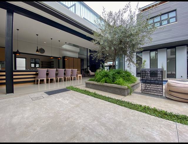 5 BEDROOM HOUSE FOR SALE IN STEYN CITY